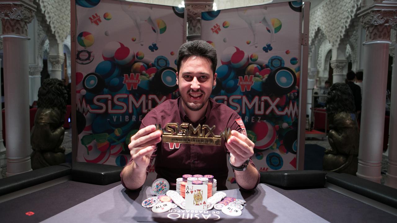Adrián Mateos nunca dejará de sorprendernos: ¡Se proclama ganador del Winamax SISMIX! Adrián Mateos nunca dejará de sorprendernos: ¡Se proclama ganador del Winamax SISMIX!