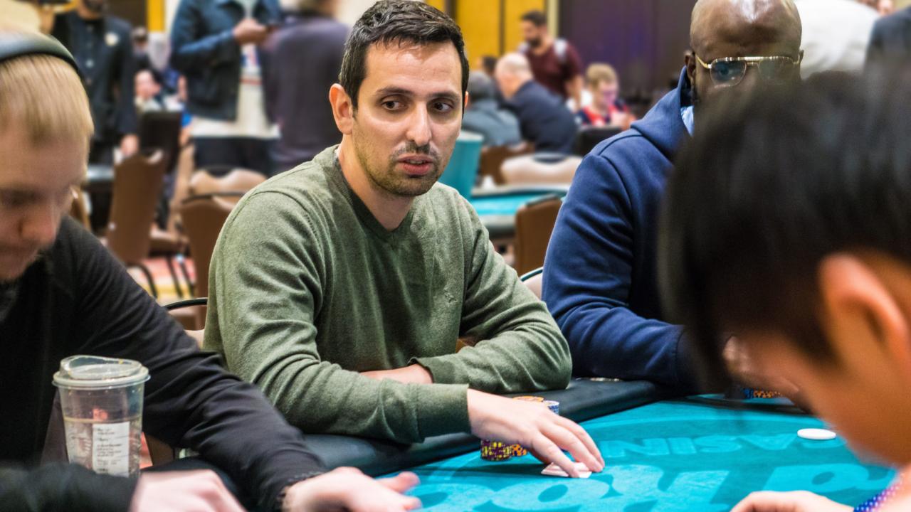 Sergio Aído peleará hoy por 602.550 $ en la mesa final del $25k del RRPO