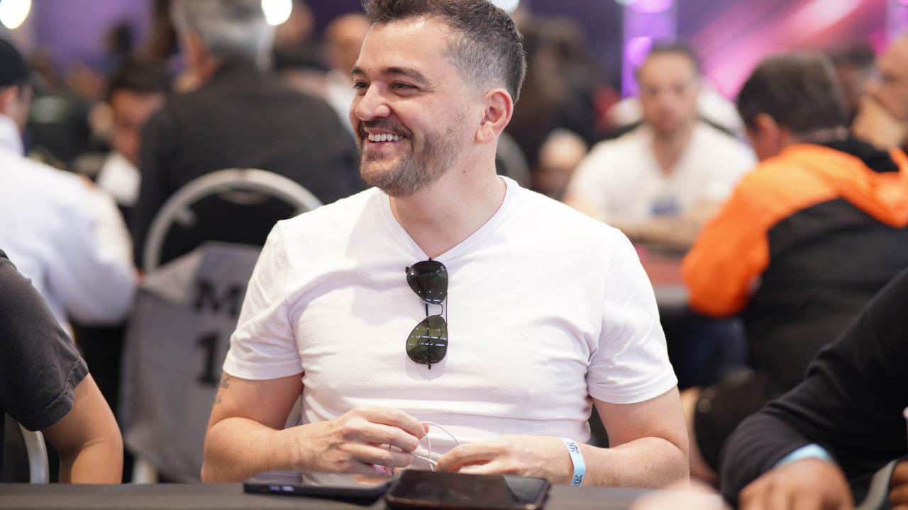 Rafael Caiaffa la lía en el BSOP Millions y se desata un torrente de salsa Rafael Caiaffa la lía en el BSOP Millions y se desata un torrente de salsa