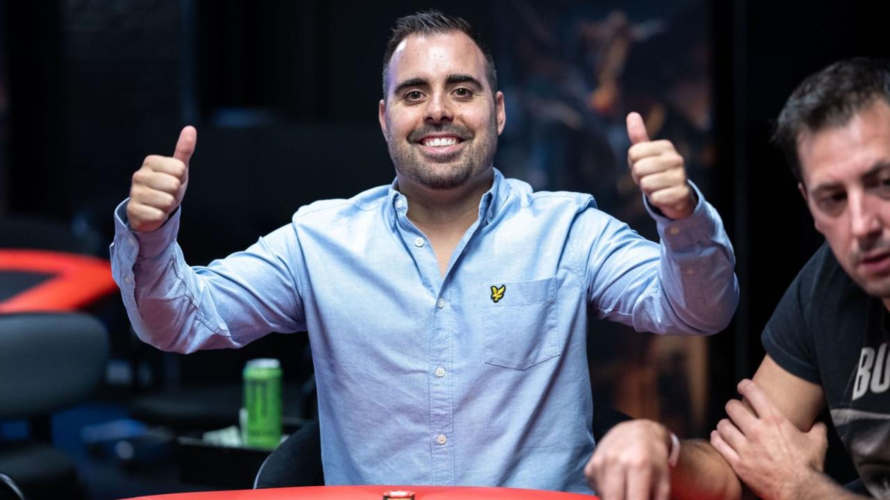 El último flight del Mistery KO en juego con el break de cena acercándose en el Main El último flight del Mistery KO en juego con el break de cena acercándose en el Main
