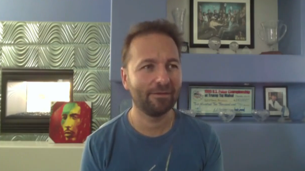 Daniel Negreanu: a vueltas con la dichosa regla en su videoblog Daniel Negreanu: a vueltas con la dichosa regla en su videoblog