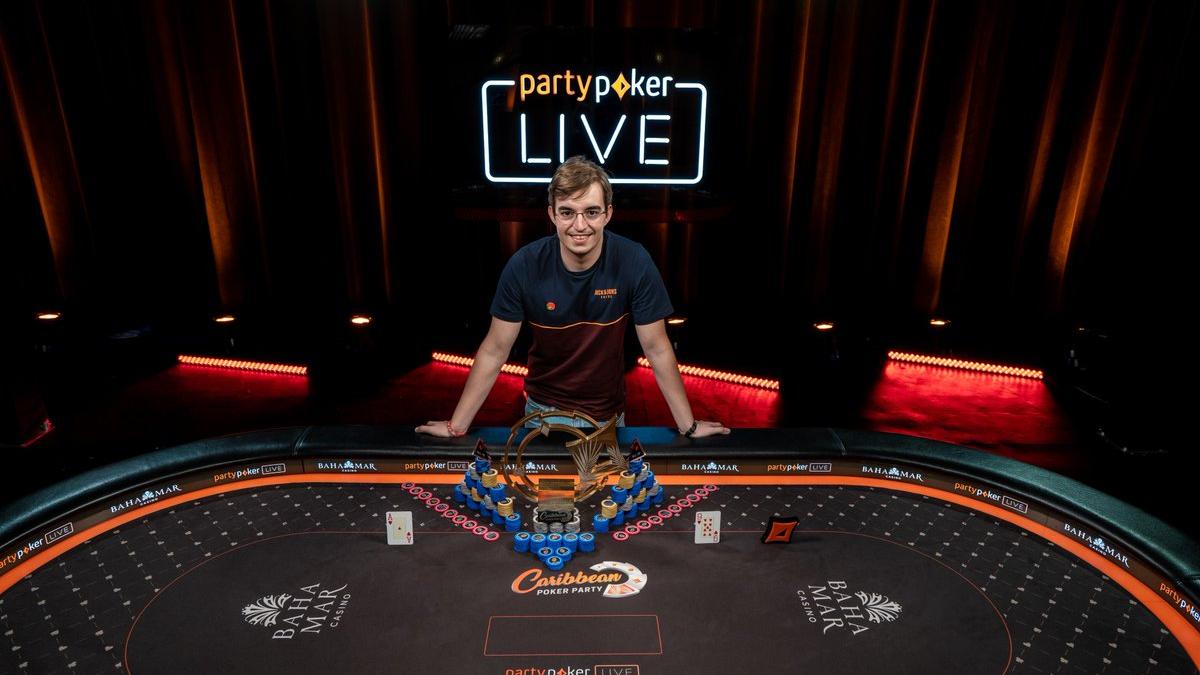 Filipe Oliveira dota al poker portugués de una nueva dimensión Filipe Oliveira dota al poker portugués de una nueva dimensión