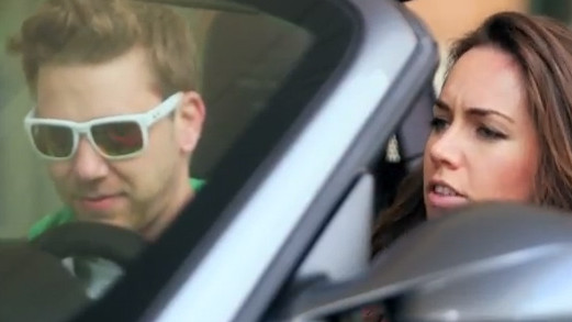 Liv Boeree y Kevin McPhee, un pareja de documental Liv Boeree y Kevin McPhee, un pareja de documental