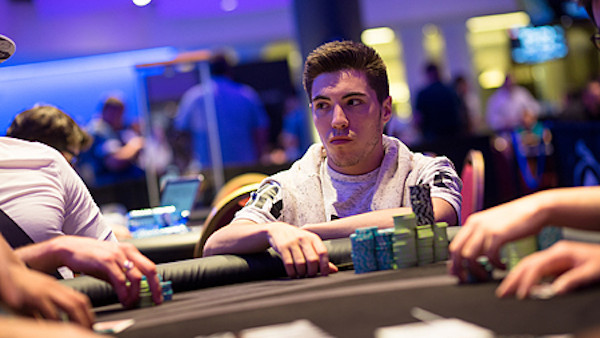 El Super Monday finalizó ayer con Íñigo Naveiro como runner-up El Super Monday finalizó ayer con Íñigo Naveiro como runner-up