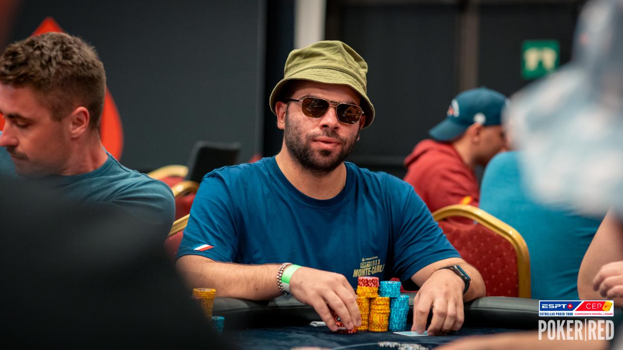 Fabio Peluso saca la apisonadora en el Día 1A del Main Event