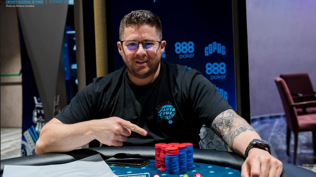 Dani Ruso lidera el Día 1B del Main Event CNP888 Sevilla