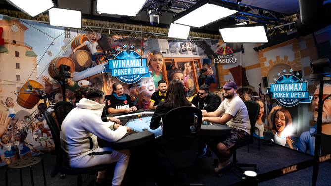 ¡Disponible el streaming con cartas vistas en los canales de Winamax! ¡Disponible el streaming con cartas vistas en los canales de Winamax!