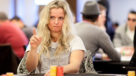 PokerStars EPT Snowfest: Antonio Navarro supera el día 2