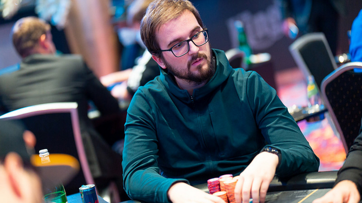 Julien Martini lidera a los 13 supervivientes del Event #13: €10k NLH