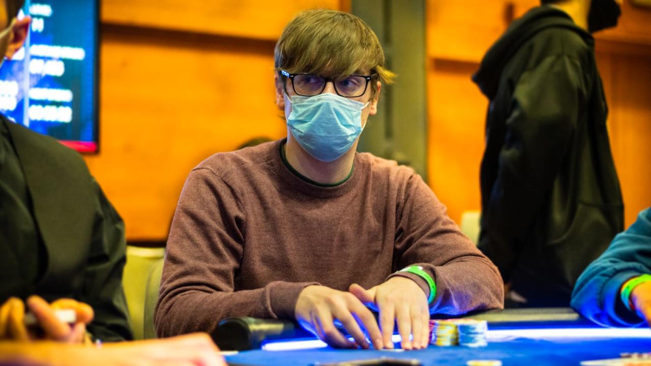 Medalla de bronce para Jon Ander Martínez en el Wednesday Double Stack HR por 20.364 $ Medalla de bronce para Jon Ander Martínez en el Wednesday Double Stack HR por 20.364 $