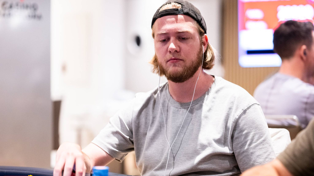 Henri Lansade lider del pelotón en el Main Event con 61 jugadores left