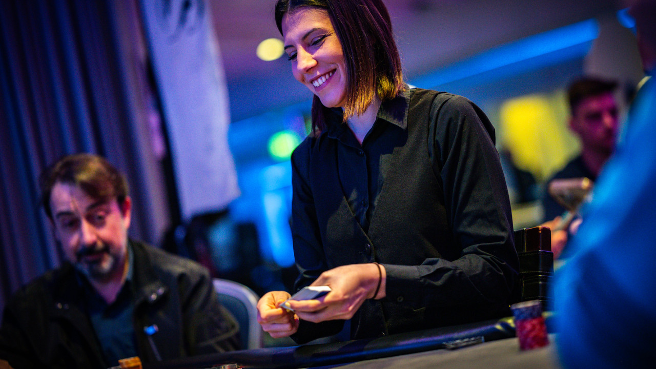 Se reanuda la acción en el High Roller tras la cena