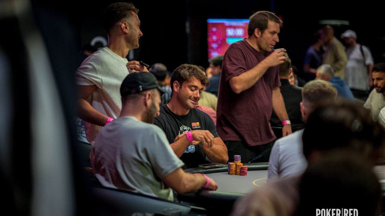¡Llegamos al primer descanso del Día 2 con 93 jugadores en liza!
