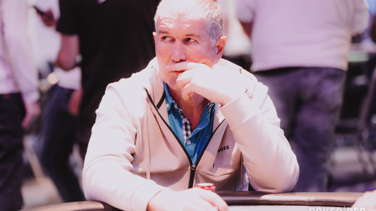 Khazret Nebezhev vuelve a salir flote