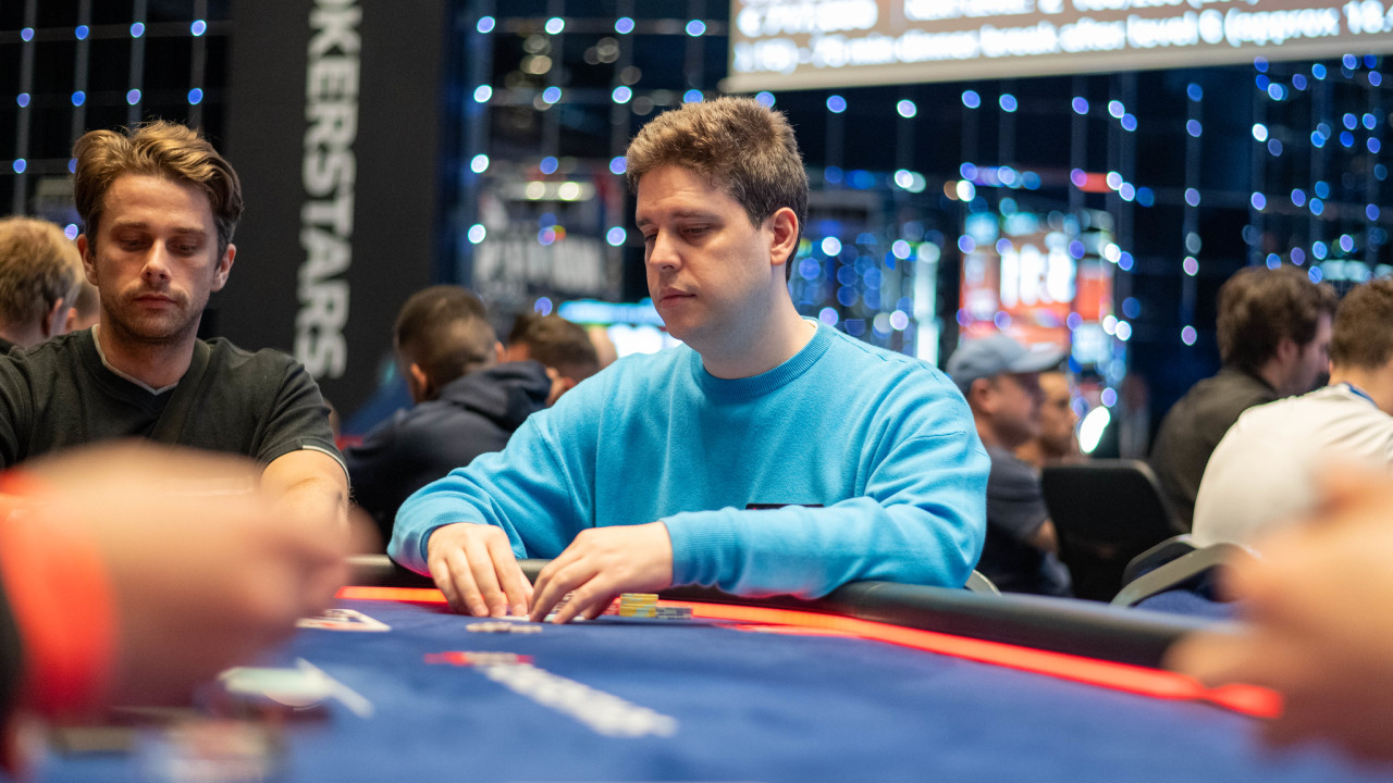 Elías Gutiérrez "Zeros" se cobra su primera baja en el Main Event