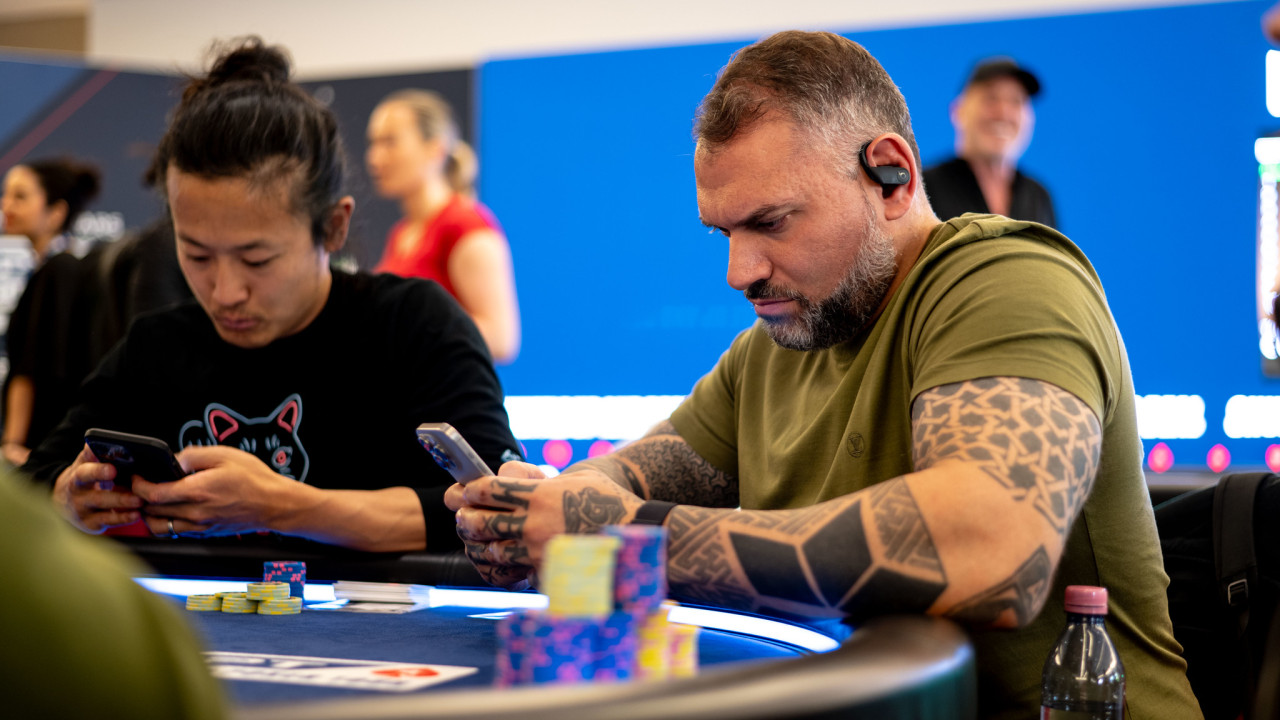 Juan Pardo "Malakastyle, Yaman Nakdali y Vicente Delgado "Codelsa" ondean la rojigualda en el 100k€ High Roller