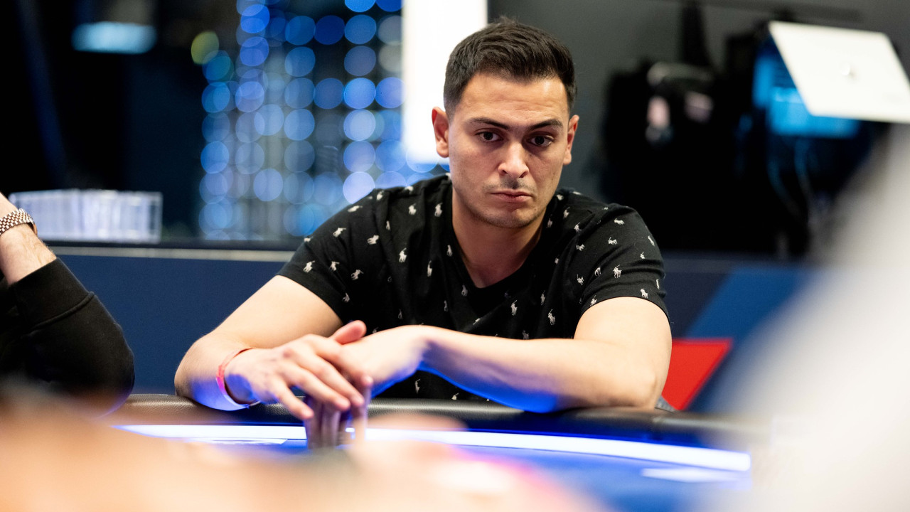 ¡Jon Ander Vallinas no se queda atrás y también se dobla!