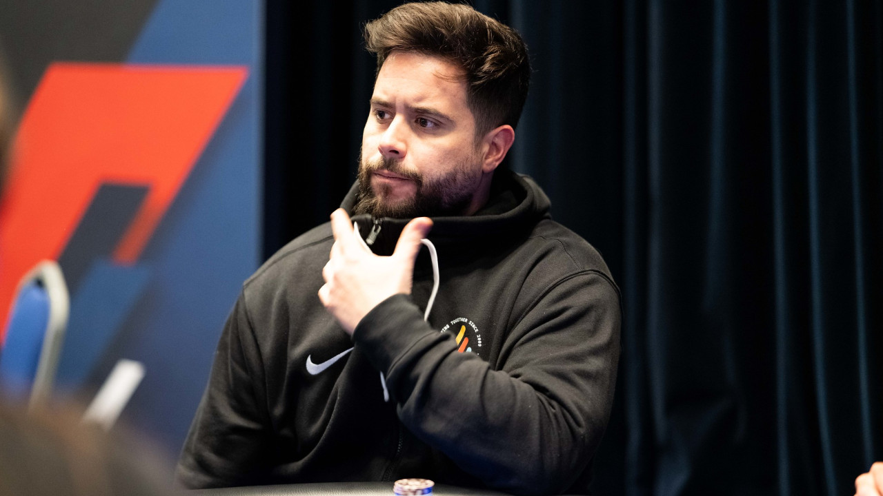 Metemos a "Javigoza" y "que_te_crio" en mesa final del High Roller 2k€ de las FPS