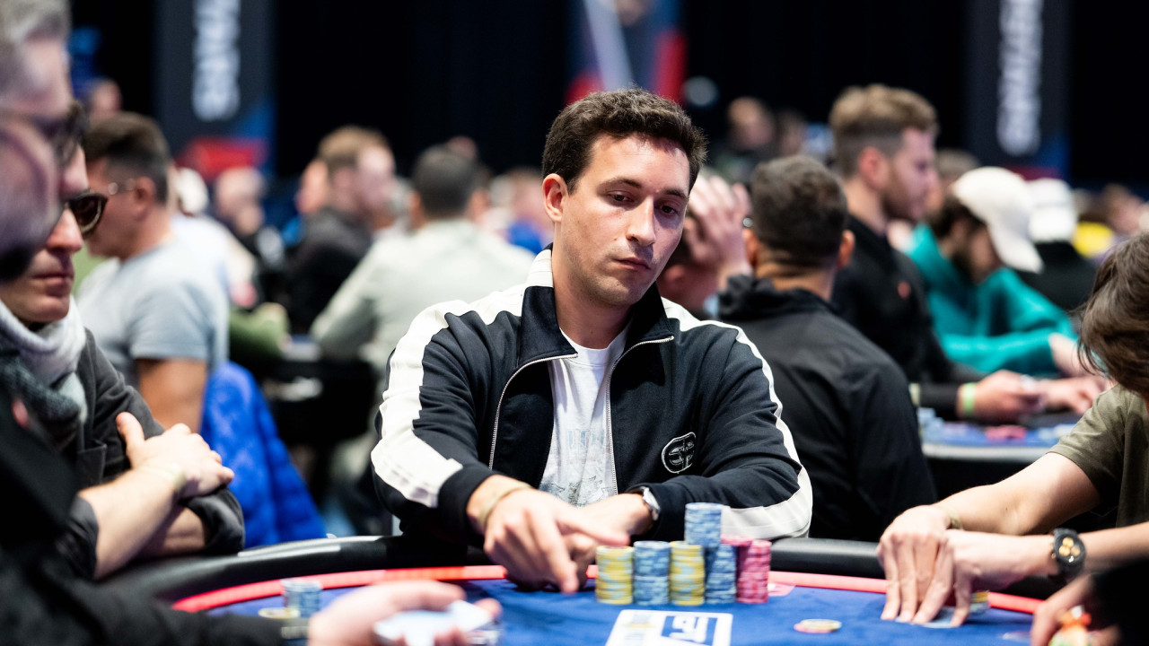 Stacks de los 17 españoles que siguen en liza