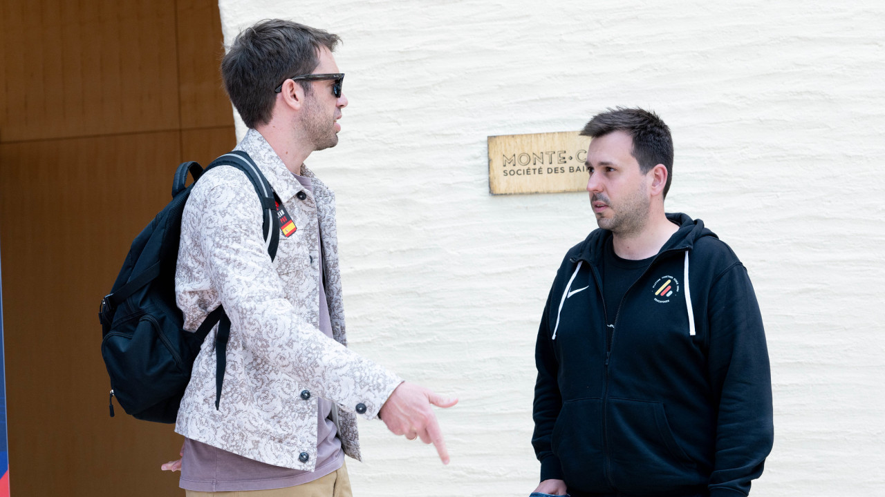 Ramón y Bernat charlando antes de entrar en el 25k