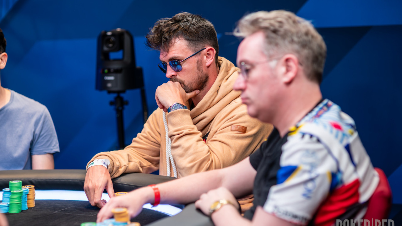 Simon Wiciak cae contra su compañero Sam Grafton (6º - 17.400€)