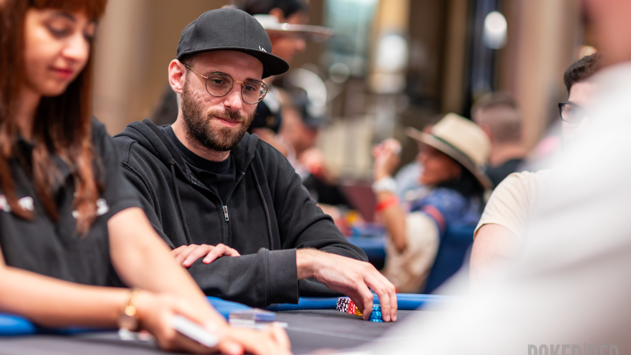 Si te ofrecen truco o trato, nunca elijas truco. Sergi Panella ha elegido truco y está en caja