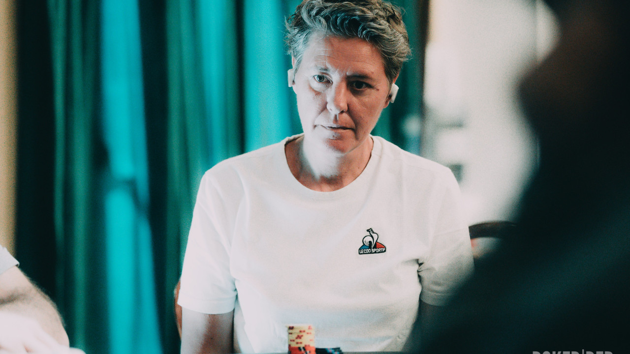 Severine Richert se encomienda al patito que siempre viene