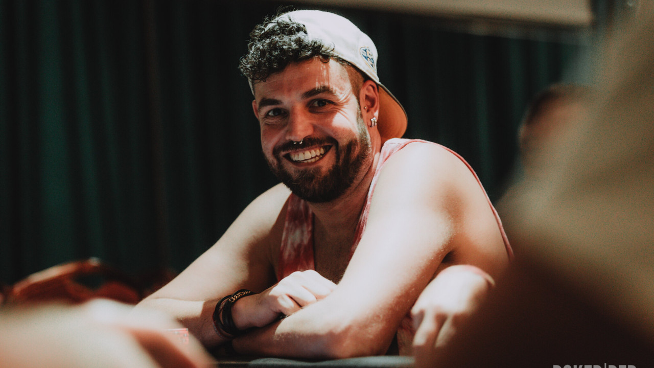 "Tony Rastas" es el encargado de explotar la burbuja