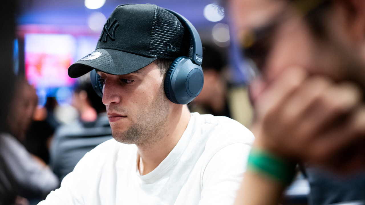 A Oussama Haji se le indigesta la vuelta de la cena