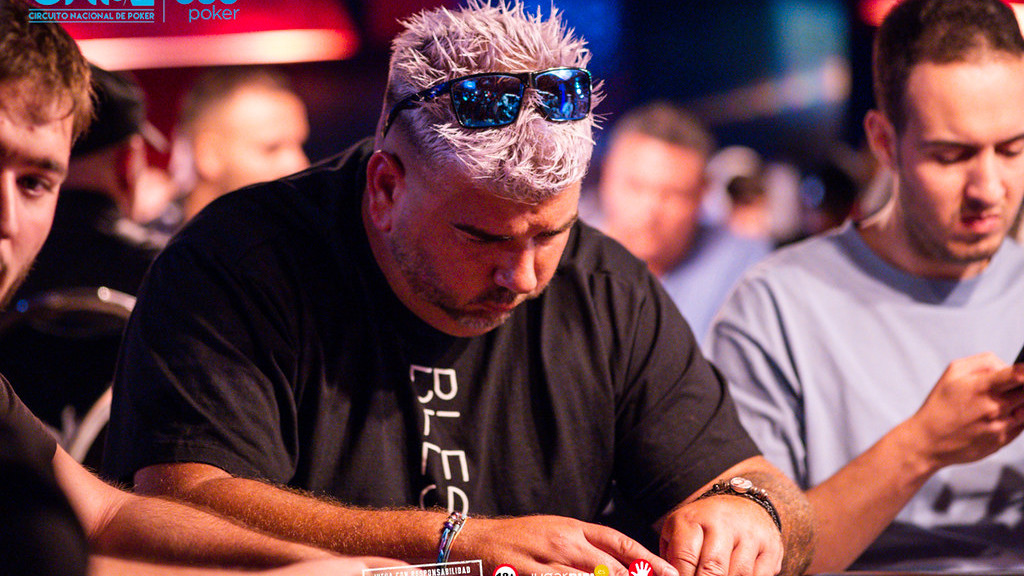 Albrto Guerrero le gana la batalla a Carles Ferrer