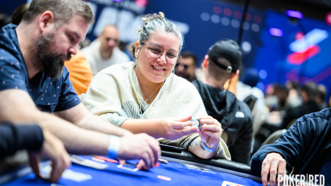 Soraya Estrada se queda sola 4 left luchando por la pica