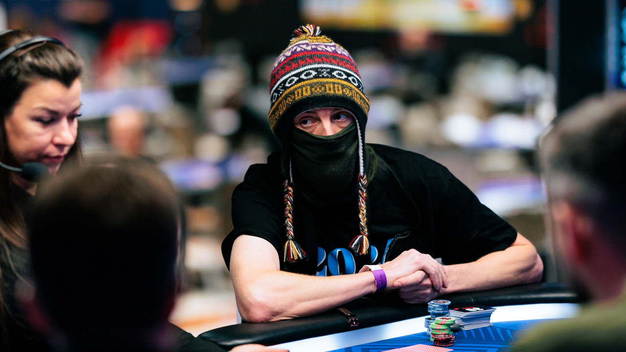 Joshua Mcswiney primer eliminado del día en el Evento Principal