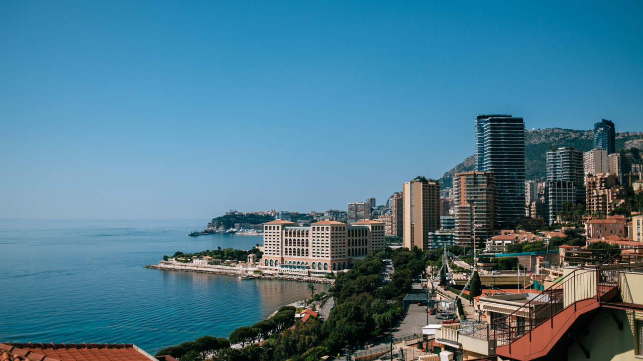 ¡Buenos días desde La Salle des Étoiles, sean bienvenidos al Día 2 del Main Event!