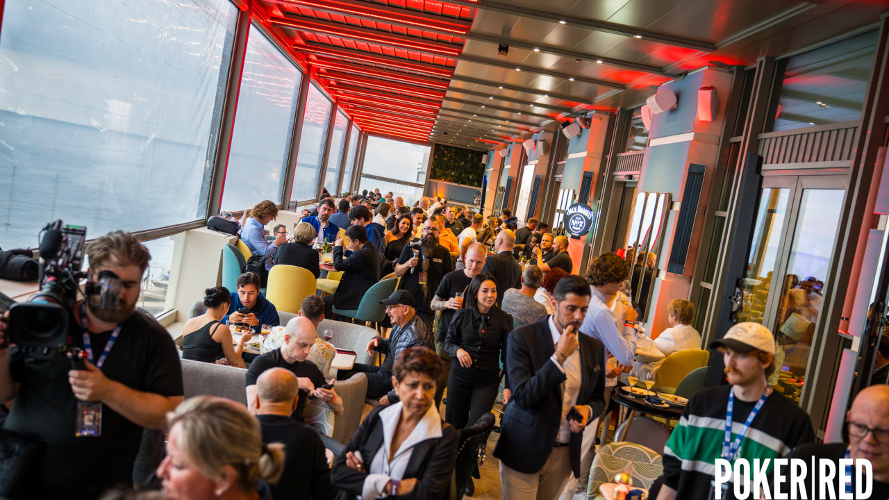 Los jugadores vuelven a las mesas en el Main Event