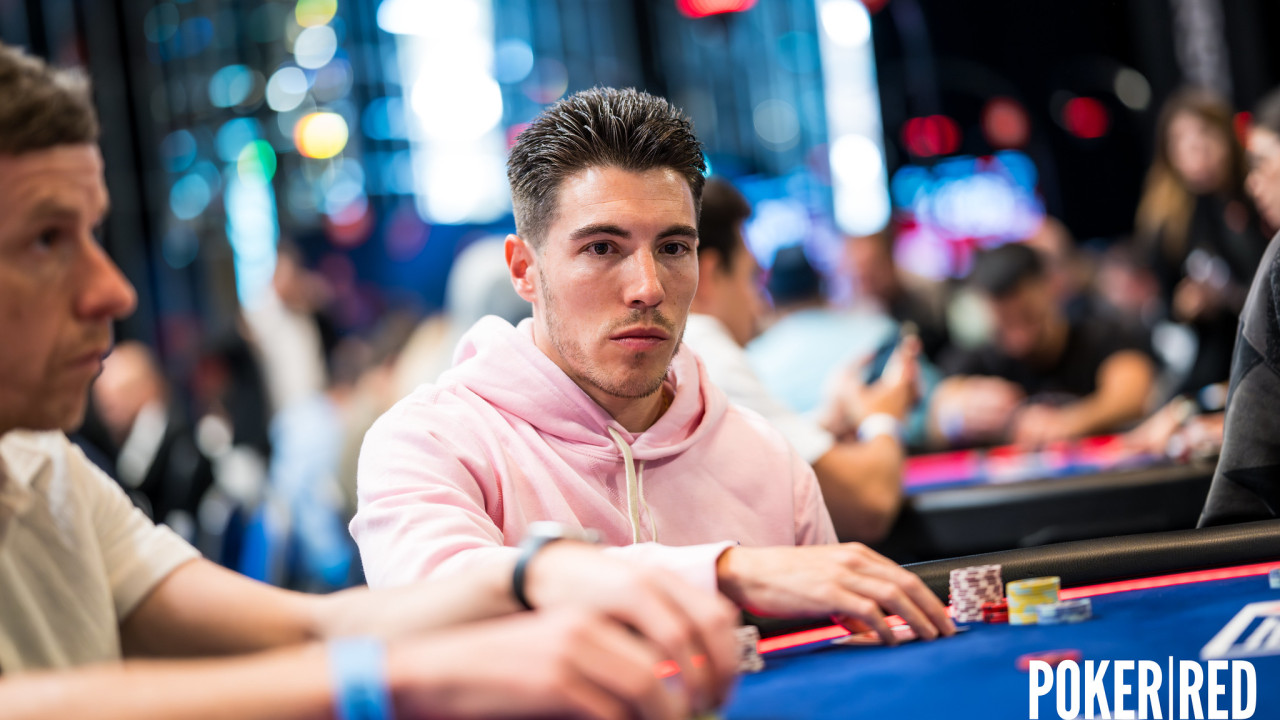 Truquito a Íñigo Naveiro, pero se mantiene con buen stack