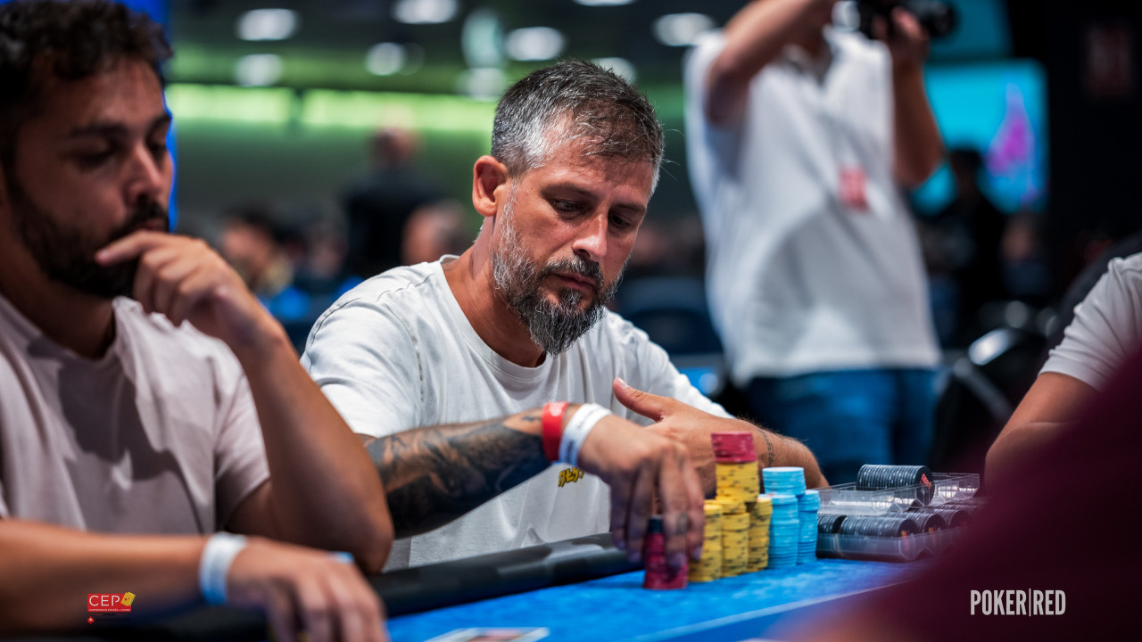 Óscar García lidera a los 62 clasificado al Día 2