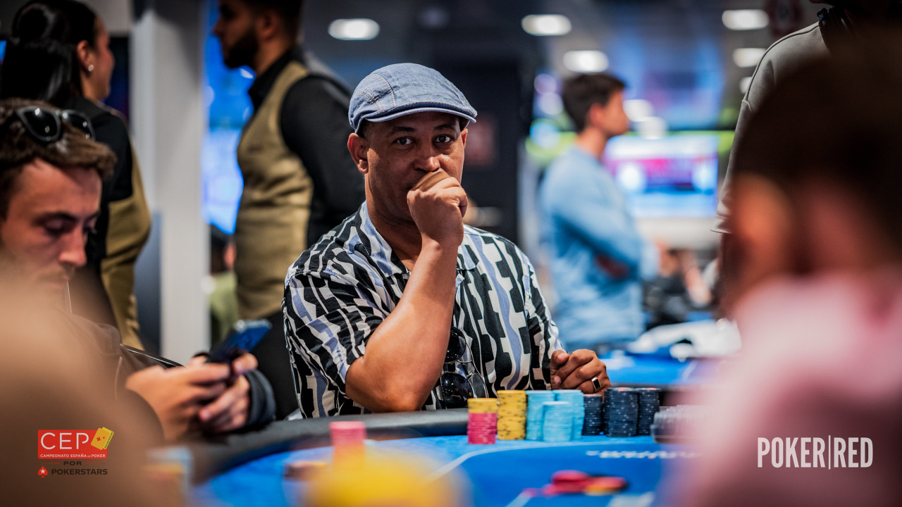 Mostafa Moutaoukil lidera a los 60 clasificados en el Día 1B