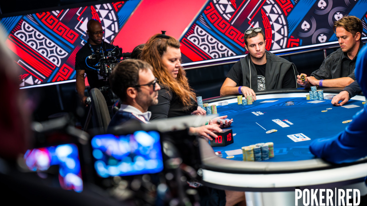 Juanki bustea a su 'vecino' Van Der Beek
