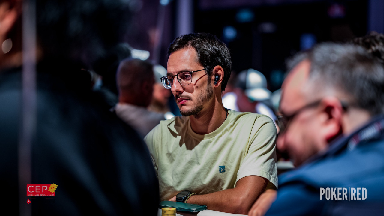 ¡Adrián Almagro 'Adristinson' presente en el evento principal!