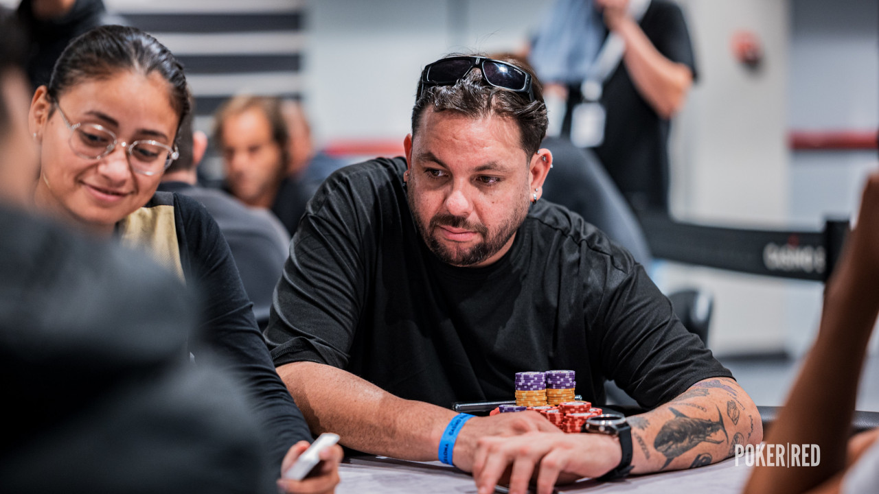 ¡Nelson Moya embolsa 609.000 puntos y cierra el Día 1A del Main Event como chip-leader!