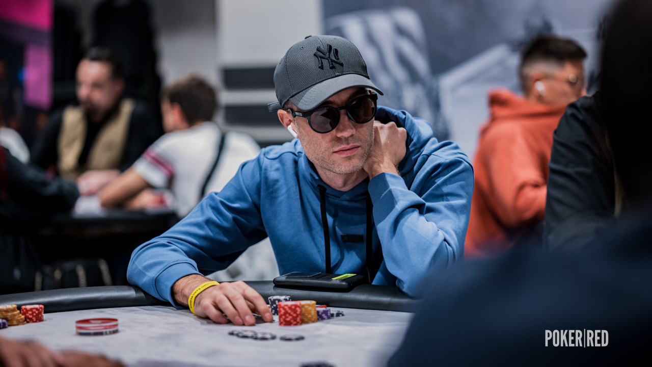 ¡Alex Carceller castiga con picardía un paso en falso de su rival!