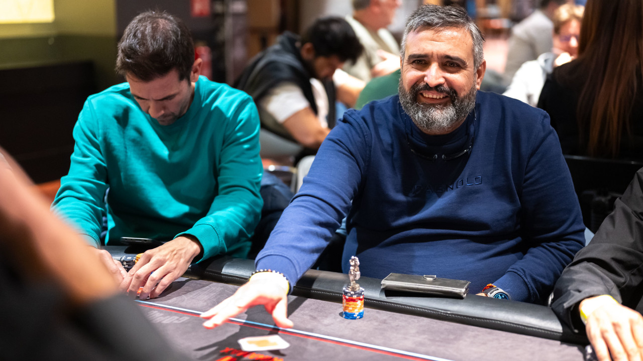 Caballito arma el alboroto en la Sala Mandalay