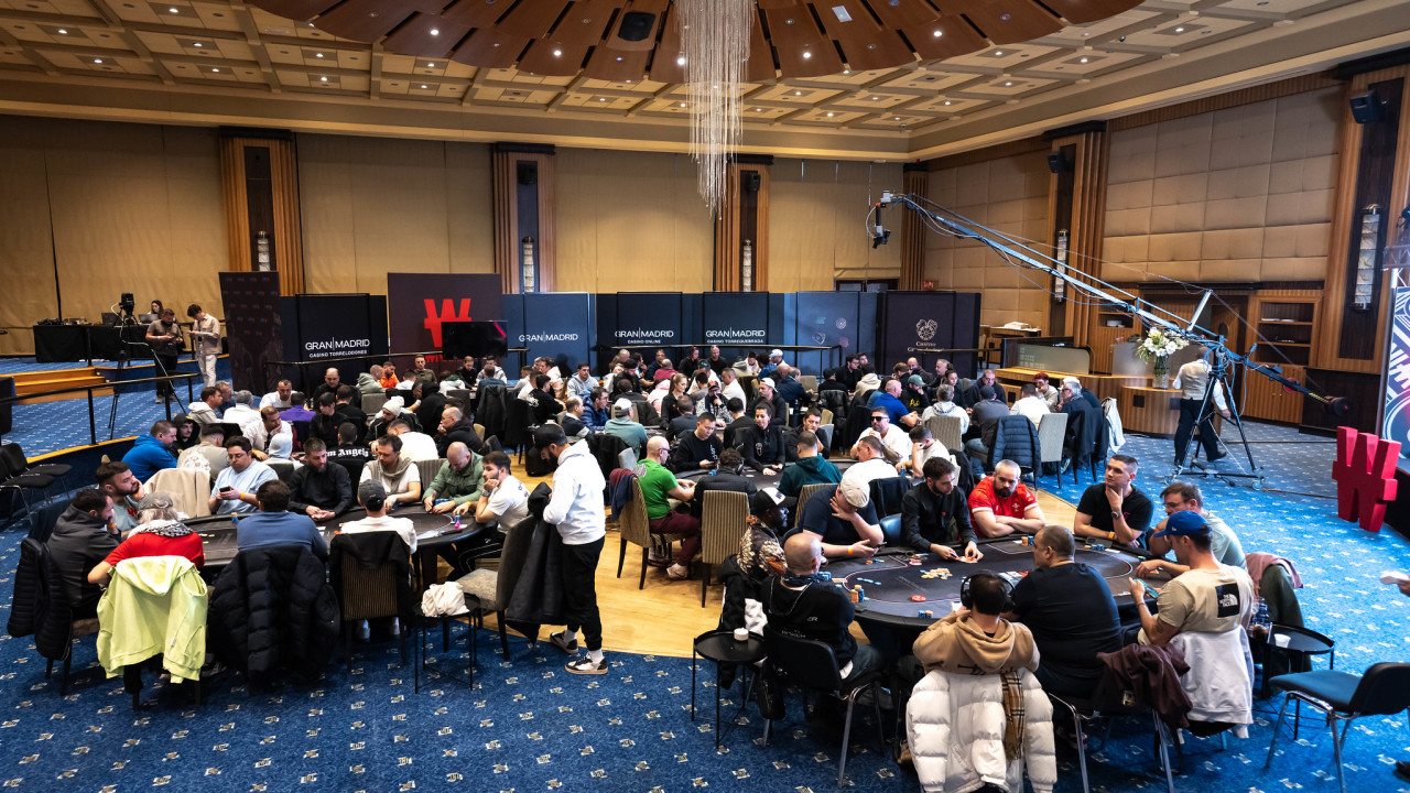 ¡Descanso de cena en el Día 2 del Main Event!