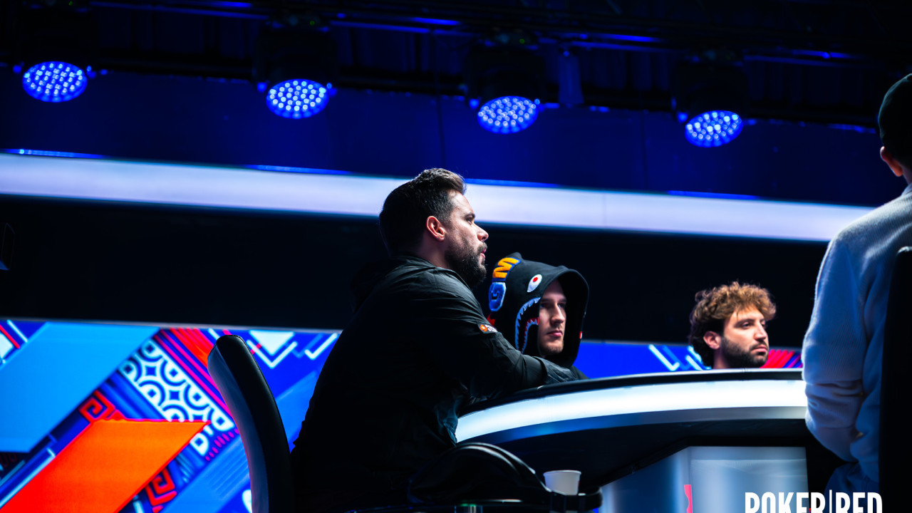 Clínic de Javier Fernández en la Tv Table