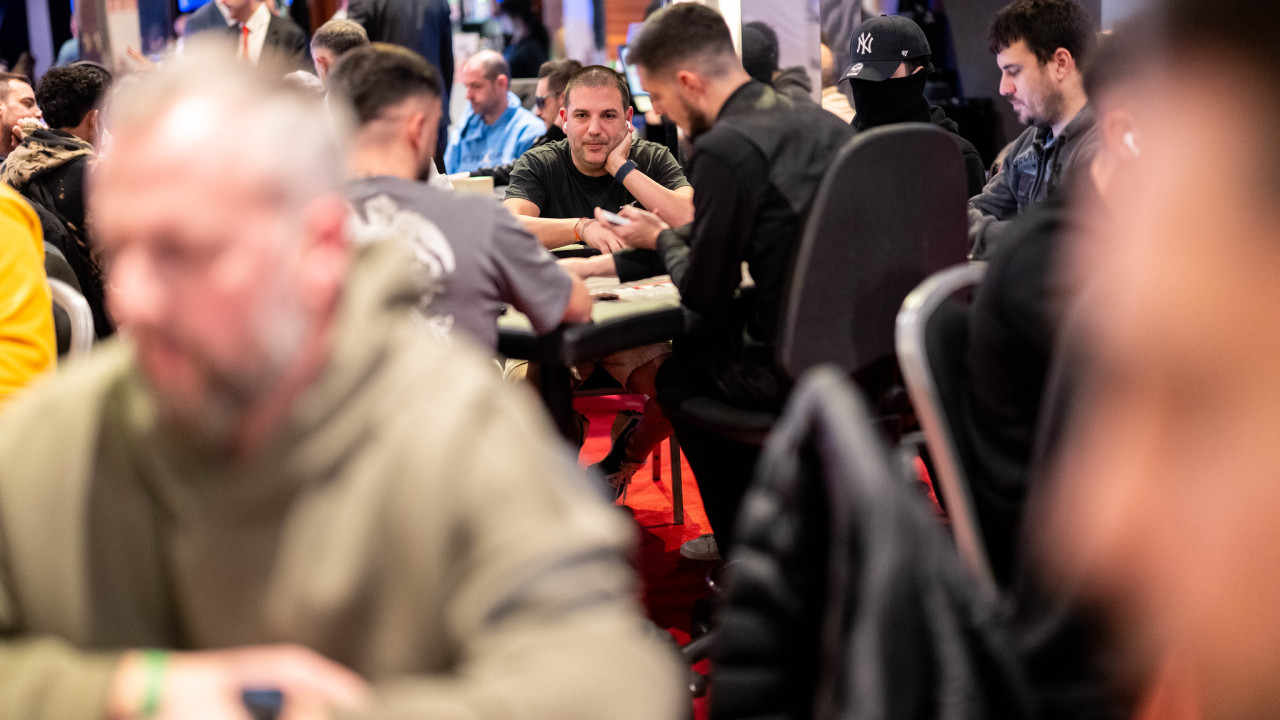 ¡Break de cena por turnos en el Día 1B!