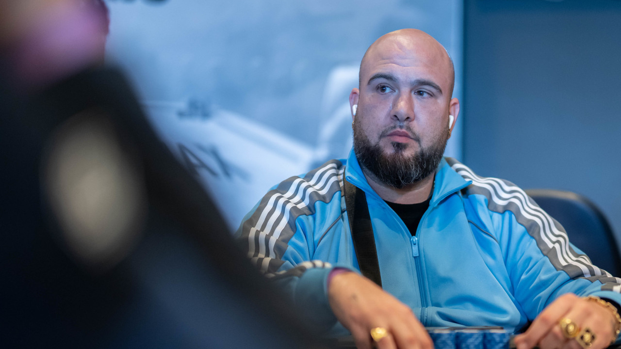 Carlos Sánchez se apunta una doble baja