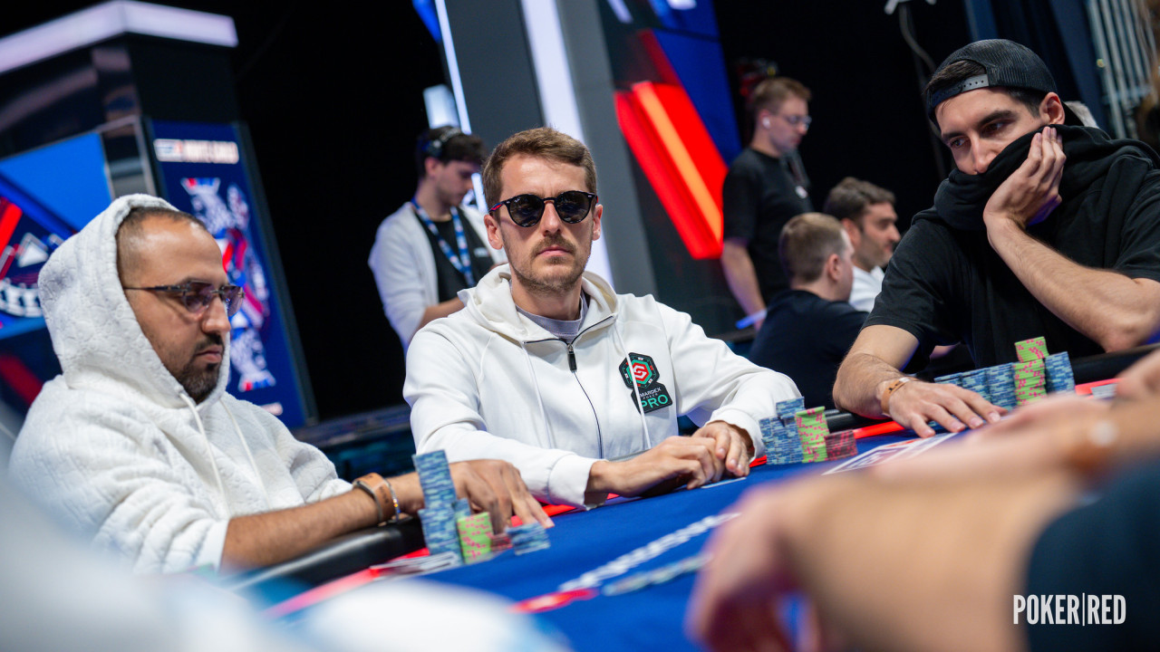 A chip and a chair para Thomas Eychenne