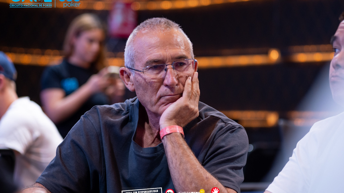 Bote multiway que va a manos de Juan Torres