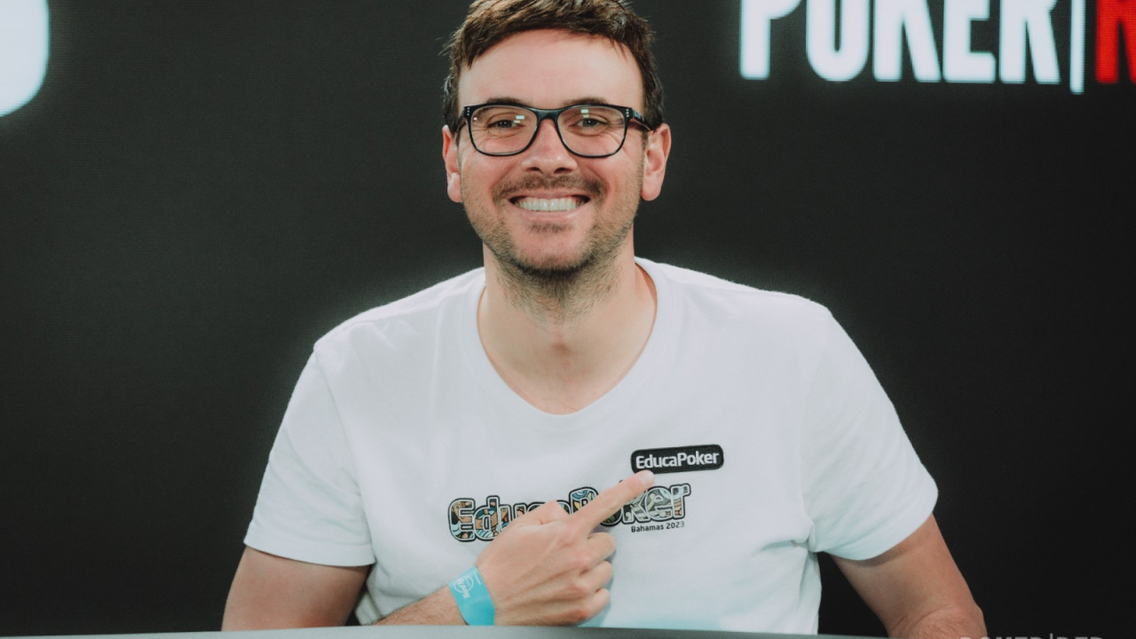 Ángel Gracia "Garu" da la vuelta al heads up