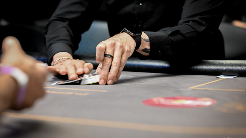 Santi Crous encuentra el double up en el tramo final